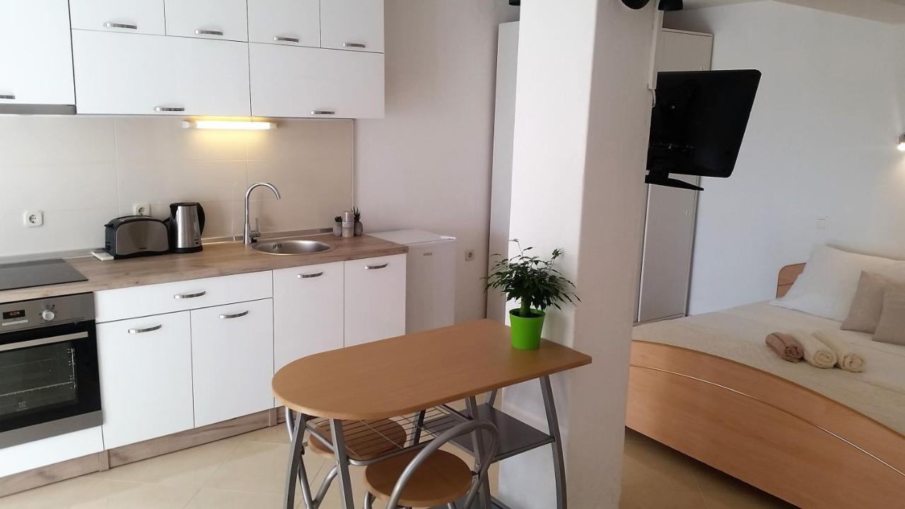 חוואר Guesthouse Iva מראה חיצוני תמונה
